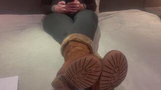 Ignoring you as a slave while scrolling with my phone. Watch me take of my smelly boots and see my white socks soaked in sweat from walking the entire day. I want you to worship, lick and sniff my feey while im ignoring you