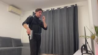 Robber mesmerizes and controls the investigating Police Detective