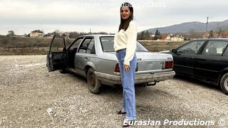 301 B - Jessy revs Hard & punish Opel Rekord pedal cam complete