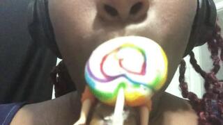 Giantess Enjoying Teeny On Lollypop 4K