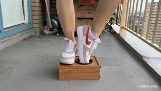 Nike Air Sneaker Crush - Bluetooth Speaker Destruction! Would I Break It?