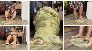 Stuck: Absorption MP4