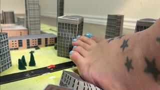 L3 Part 1 of 4 growth .. giantess to giga