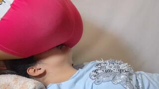 She squishes her tiny bottom in my face