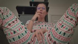 The pleasure of smoking makes me reach into my pants.