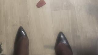 Worthless tongue trampling pt2