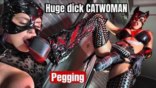 EvilWoman: Huge dick catwoman pegging