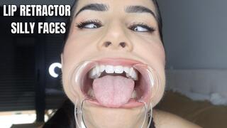 Lip retractor silly faces - OnlyVanessa