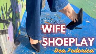 WIFE SHOEPLAY IN THE CITY