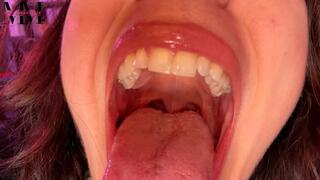 Tarot Card Reader Shrinks You, Pulls Your Hand, and DEVOURS You! 4k