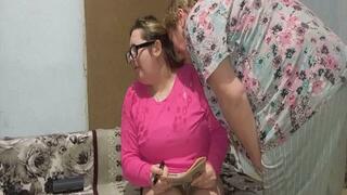 The stepmother blows her nose and spits MP4