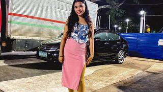 302 B - Odette at arcade game mobile