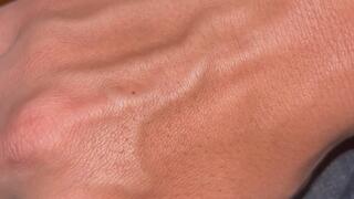 Watch My Right Hand Veins Come Alive