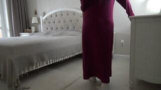 Mom's worst nightmare - her body is bloated a