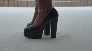 Snowy toes and high heels