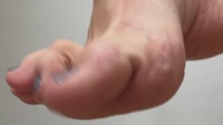 GYM SWEAT (sweaty feet)