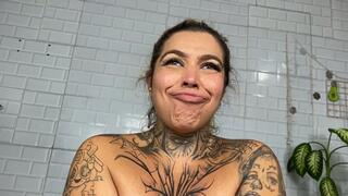 NEW BLONDE HOT GIRL SHOWING OFF FACES WITH HER FACE CLIP 3 BY VICTORIA DIAS CAM FULL HD