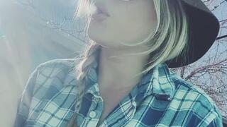 Country girl smoking a cork