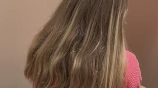 Pretty plops in middle stall mp4