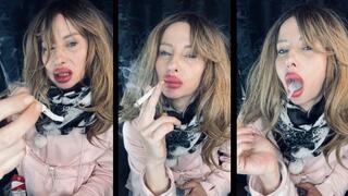 Addicted step mom smell smoke on u and encourage u to smoke