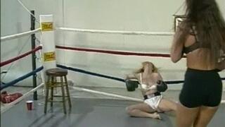 Bare Foot KO Boxing, Lynn Kicks The Fuck Out Of Scarlot