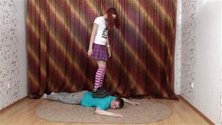 Teen girlfriend punishes the submissive man by foot kissing, vf0254h 720p