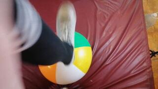 Beachball stomp to pop