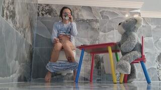 I'm drinking coffee at the table with my plus while I do everything on the toilet