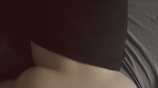 Pretty white girl bouncing ass