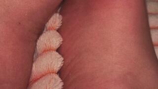 LE CUCK QUI LÈCHE MES PIEDS