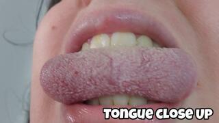Extreme Close-Up Tongue Play – Detailed Tongue Tease & Movements
