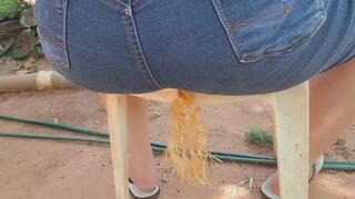 Barbie SMELLS MY BEAN FARTS