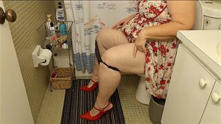 Big fat ass hijab woman in porn video shaking her phat juicy booty on black man cock and getting fucked doggystyle - BBW SSBBW chubby plump granny - Jamdown26 - Dad0603