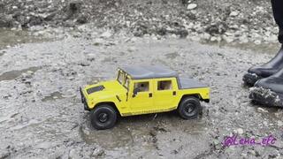 Hummer H1 toy car crushing
