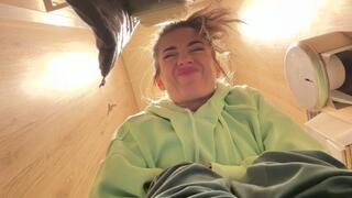 Public splashing non-stop