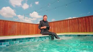 Realtor Tiffany Gets Wet While Getting Ready for a Showing