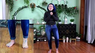 He Will Not Let Her Pee (iPhone) - Vonka Romanov