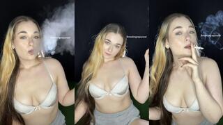 Smoking in a bra and mini shorts - smokingrapunzel - smoking fetish