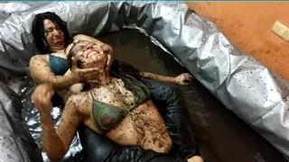 Jade vs Luna - Intense Mud Catfight Showdown: Savage Grappling and Total Domination