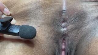 Abriendo mucho mi culo sucio con gases