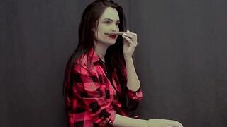 Smoking CIGAR Sexy Lips Model Paula Video 0069