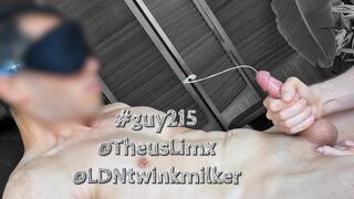 A struggle for #guy215 @TheusLimx