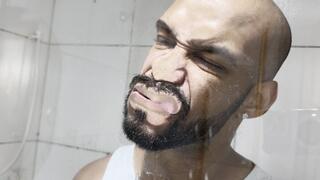 Vitor's Faces Show Clip 2