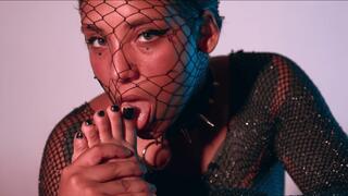 I Really Crave Your Mouth On My Toes