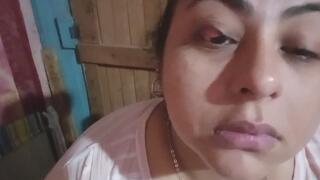 Fetiche de ojos y pestaÃ±as: estiramientos intensos.