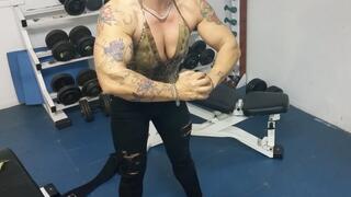 OLD VIDEO RUTH MASSIVE YOUNG BELLA HORNY IN THE GYM SUCKING ON CAMERA UNEDITED VIDEO 10 YEArs ago start bulking muscle massive back blowjob cum eat in the mouth real streamed video time when i start business!
