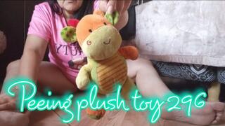 Peeing plush toy 296
