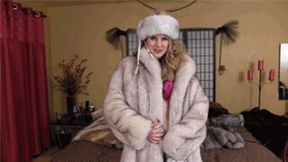 Beat Off To Your Fur Goddess (720p)