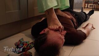 Trample punishment (Full HD 1080p MP4)