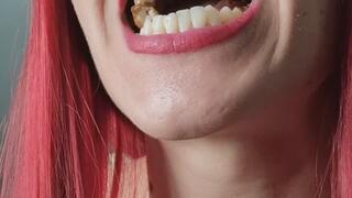 Crispy Teeth Tease: Mouth Fetish Fantasy